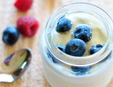 О пользе йогурта: почему йогурт нужно есть каждый день Йогурт полезен для здоровья