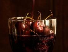 Подготовка ягод и ёмкостей для виноделия