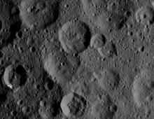 Новые изображения карликовой планеты церера Успехи миссии Dawn